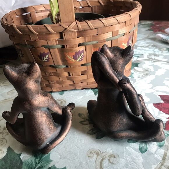 Yoga Cats In Lotus Meditation And One Leg King Pigeon Pose Statue Set - Picture 6 of 6